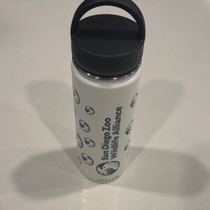 Liberty White and Black Wildlife Alliance Bottle